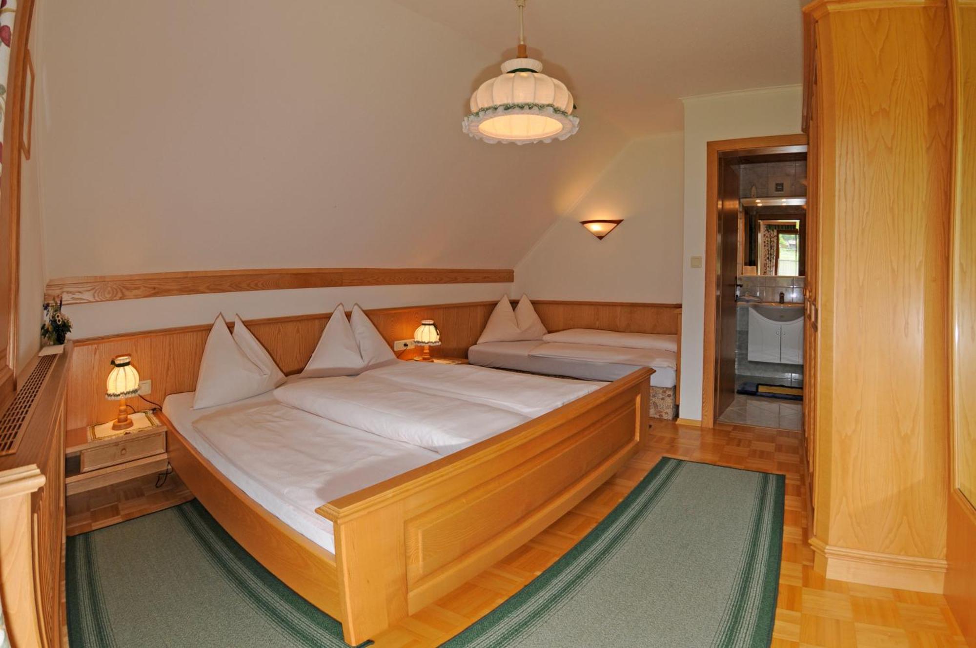 Gasthof Zur Gams Donnersbachwald Esterno foto